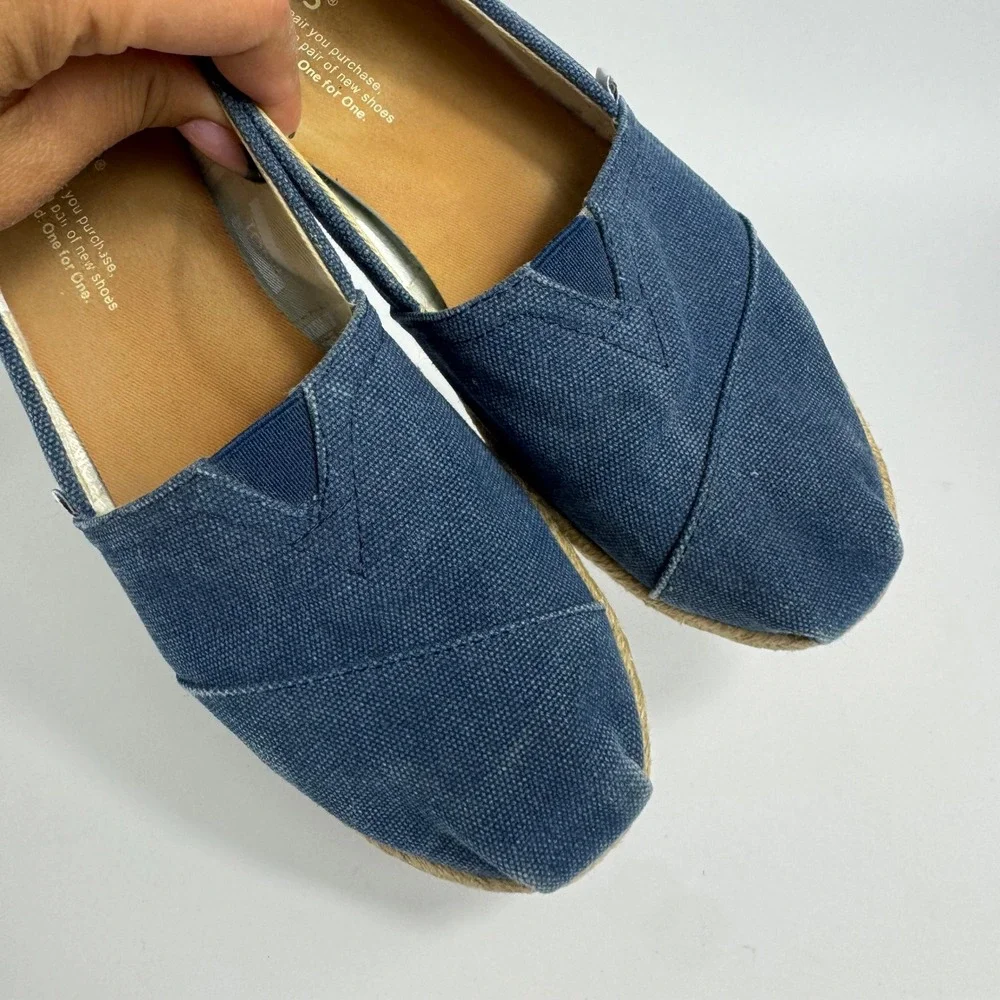 TOMS Women 7.5 Classic Alpargata Navy Blue Canvas Espadrille Slip On Flats